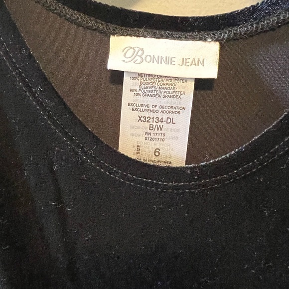 Girls holiday dress - Picture 3 of 3